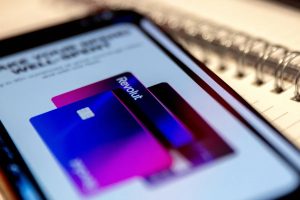 Revolut Weighs Buying American Bank to Speed Expansion